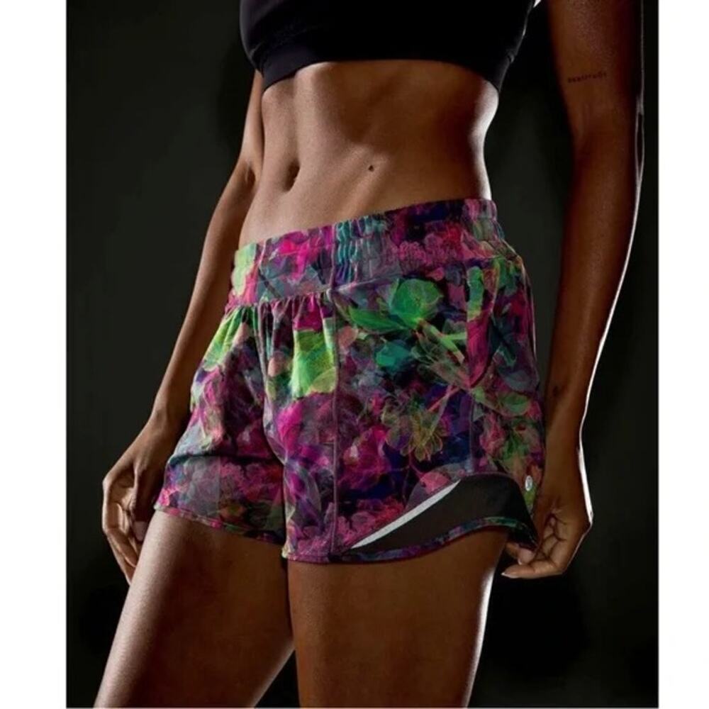 Lululemon Hotty Hot Low-Rise Lined Short 4" Vivid Floral Tone Multi GraphiteGrey - Picture 7 of 8